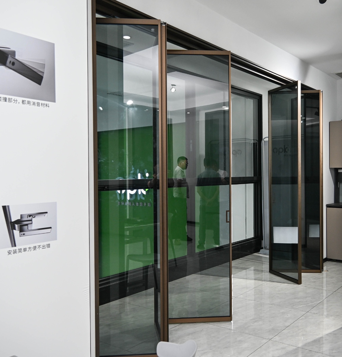 卫生间铝合金小折叠门：干湿分离的最优解